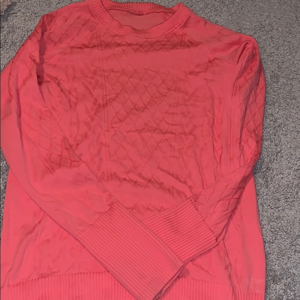 Lululemon size 6 long sleeve top